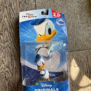 Disney Infinitiy 2.0 Donald Duck figure which is new in box.